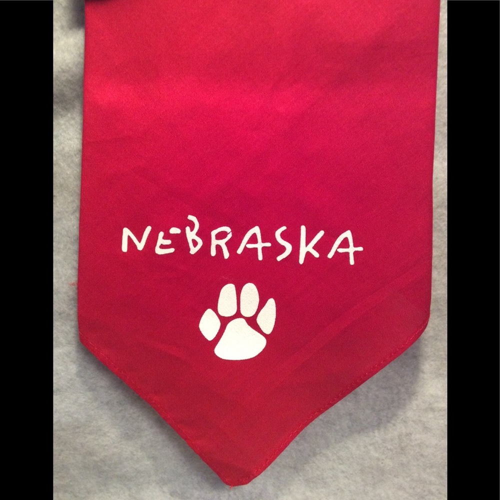 🐶3/$15 Paw Print W/Nebraska, Red Bandanna, NWT - Picture 2 of 5
